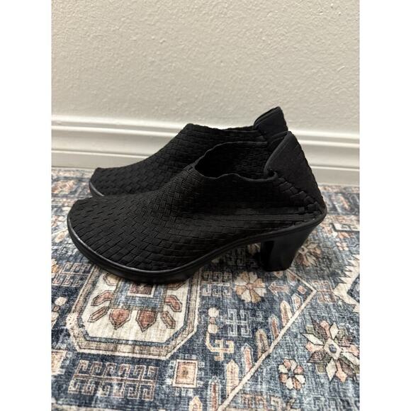 CORKYS size 10 HOT" Woven Black Comfort Stretch Booties w/ HEEL New - Picture 3 of 6